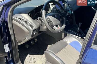 Хэтчбек Ford Focus 2016 в Киеве