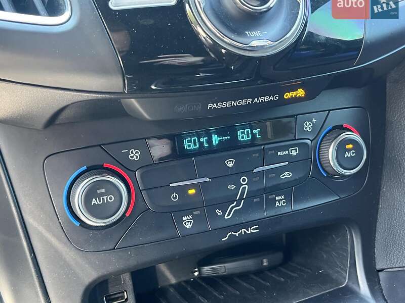 Хэтчбек Ford Focus 2016 в Киеве