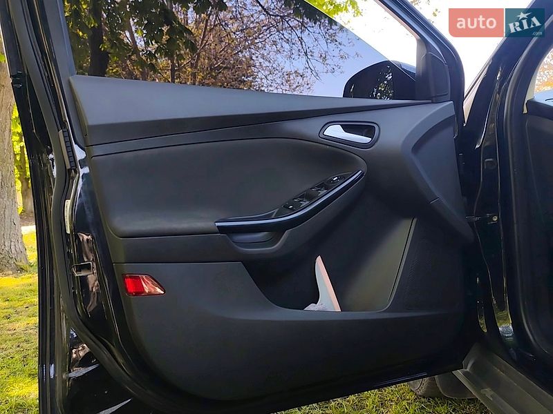 Седан Ford Focus 2013 в Кривому Розі