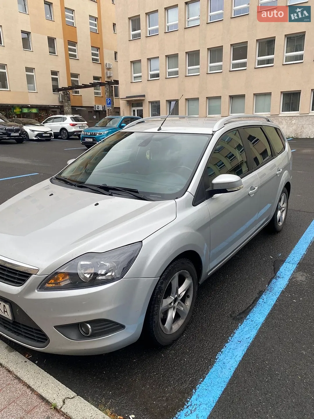 2010 Ford Focus - мініатюра 2