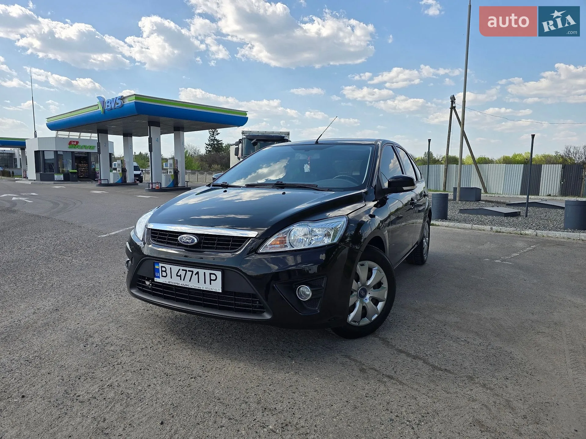 2010 Ford Focus - мініатюра 2
