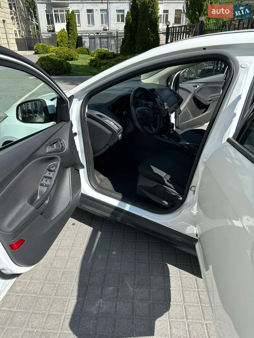 2017 Ford Focus - мініатюра 14
