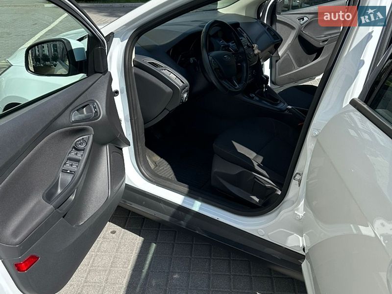Хэтчбек Ford Focus 2017 в Киеве