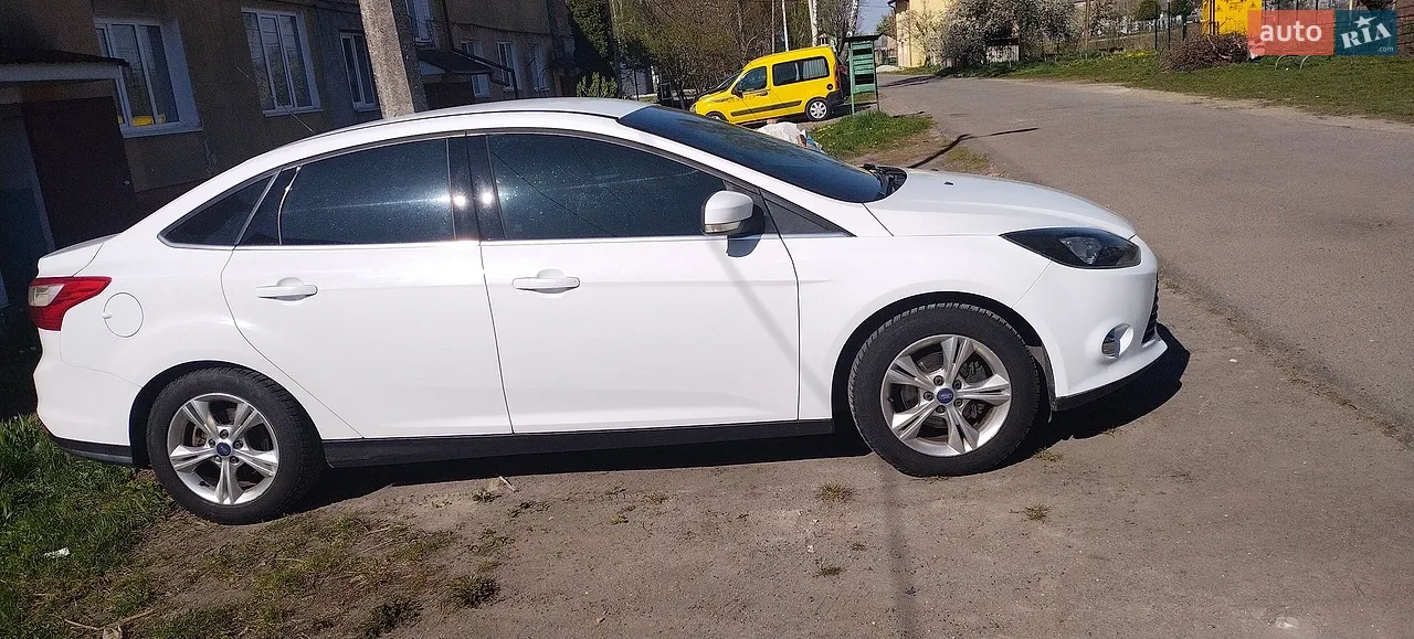 2010 Ford Focus - мініатюра 14