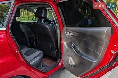 Хетчбек Ford Focus 2015 в Львові