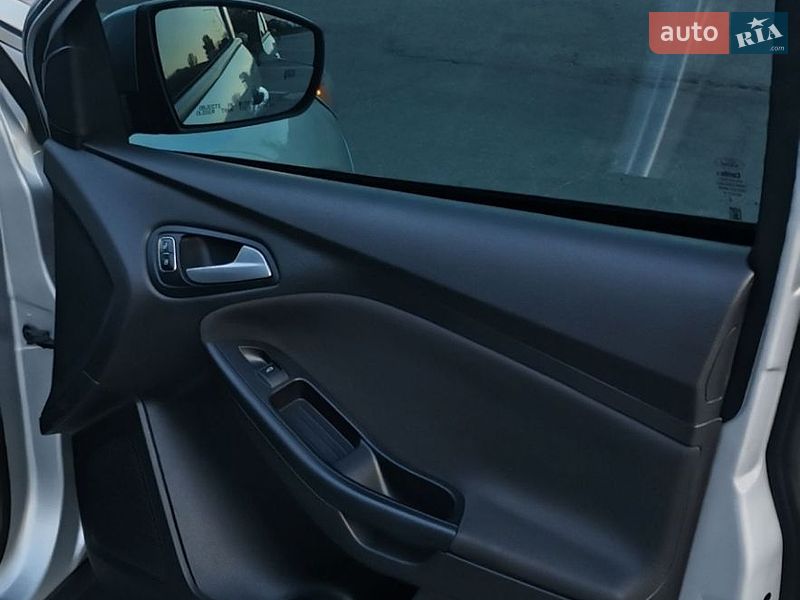 Седан Ford Focus 2016 в Запорожье