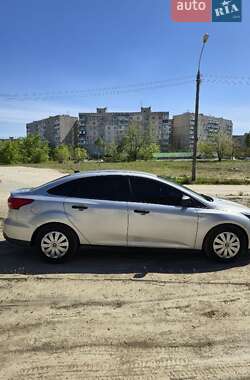 Седан Ford Focus 2015 в Запорожье