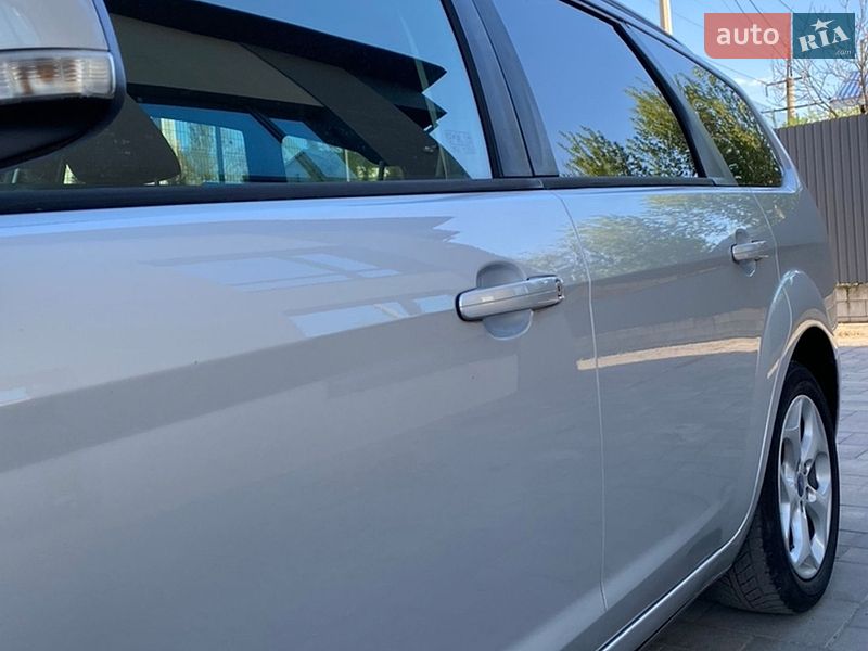 Универсал Ford Focus 2010 в Ровно