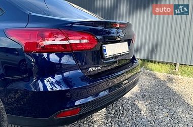 Седан Ford Focus 2017 в Бурштыне