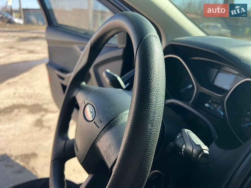 Хэтчбек Ford Focus 2012 в Харькове