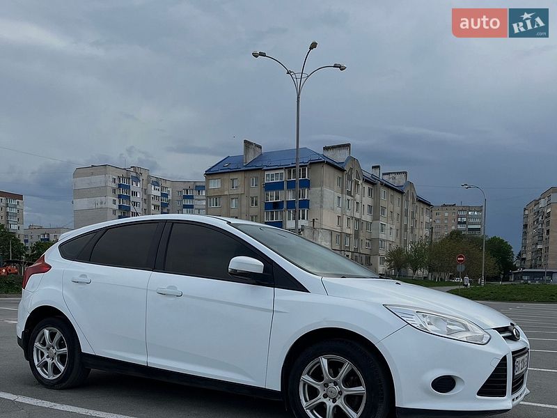 Хэтчбек Ford Focus 2012 в Каменец-Подольском
