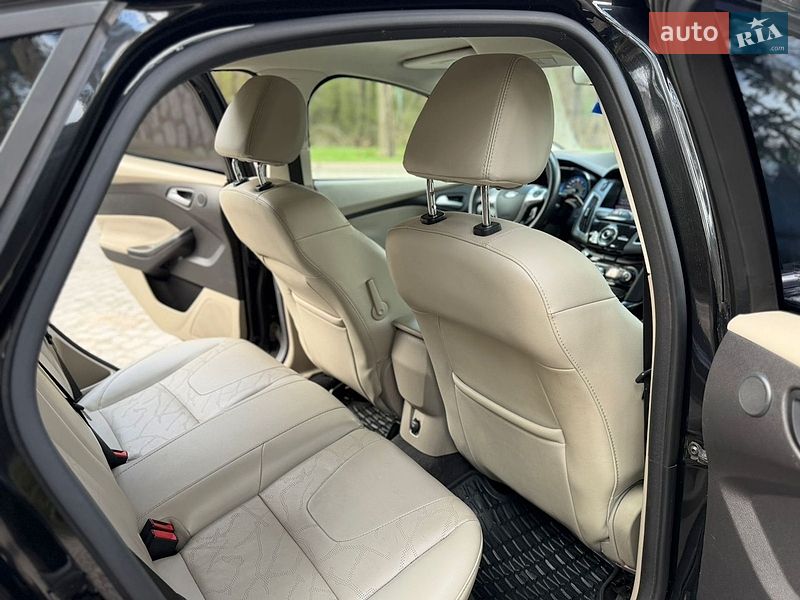 Хетчбек Ford Focus 2012 в Дрогобичі