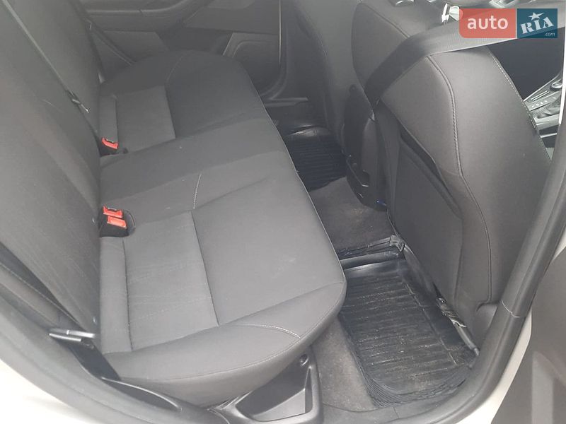 Седан Ford Focus 2015 в Чернігові