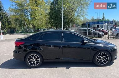 Седан Ford Focus 2017 в Кременчуці