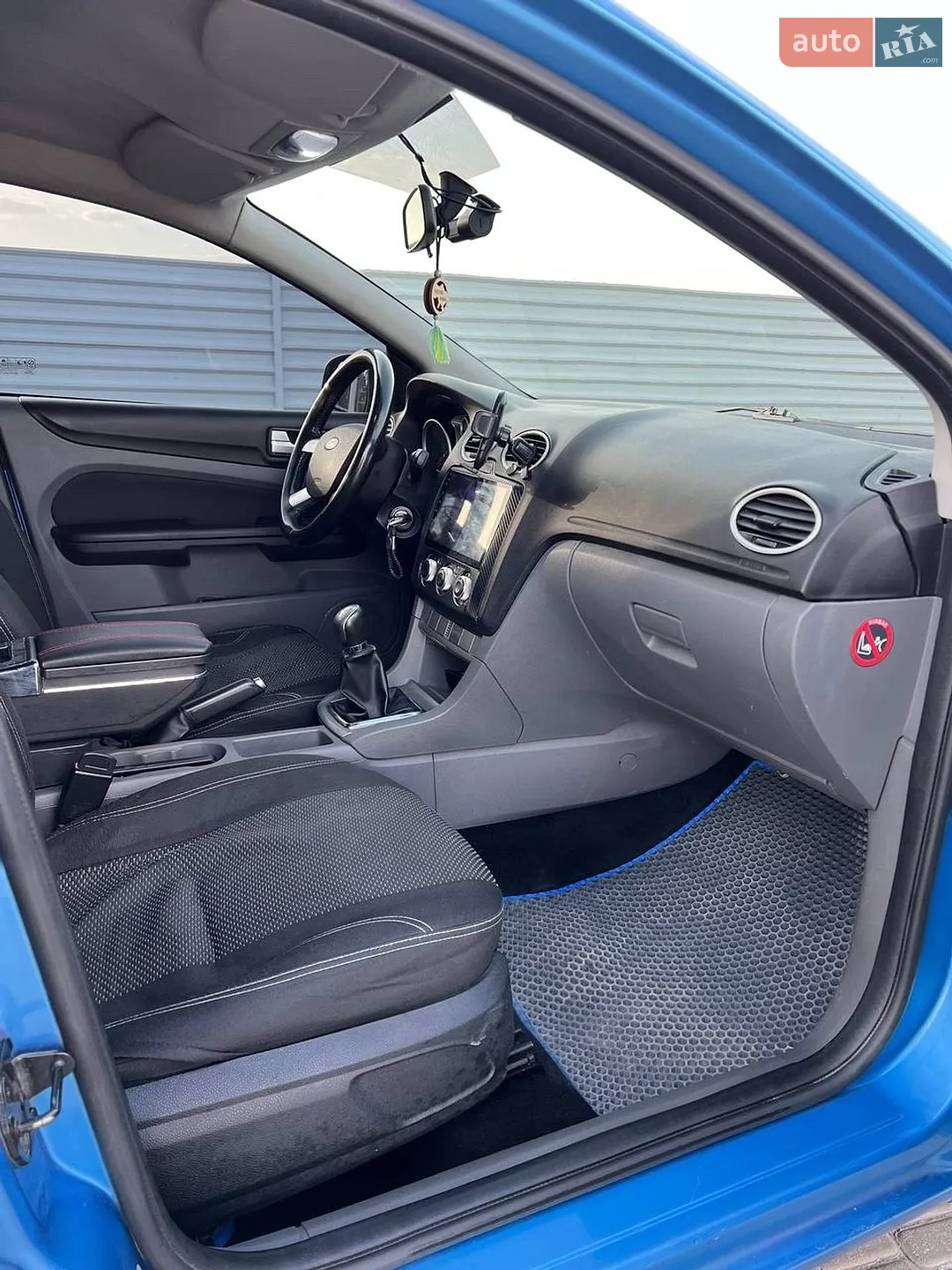 2010 Ford Focus - мініатюра 10