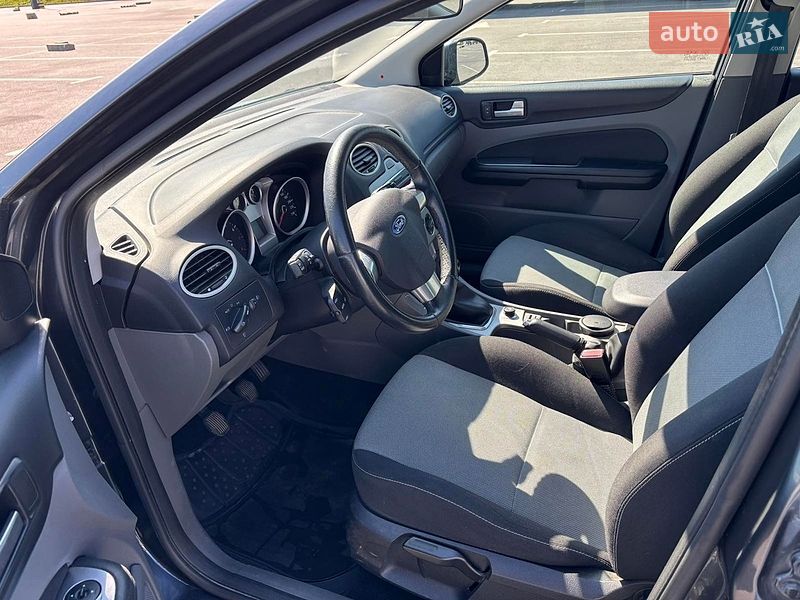 Хетчбек Ford Focus 2010 в Львові