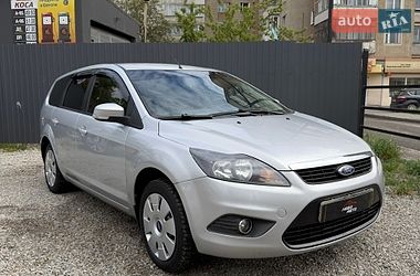 Універсал Ford Focus 2010 в Івано-Франківську