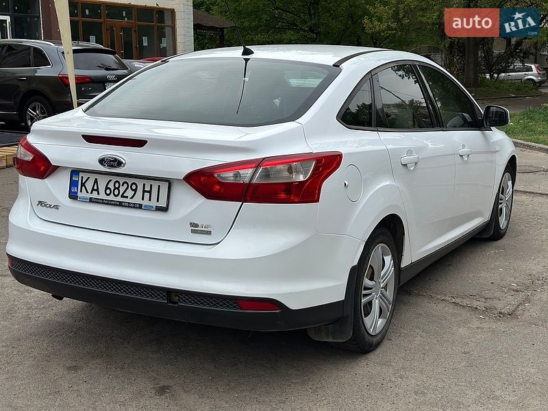 Седан Ford Focus 2013 в Киеве