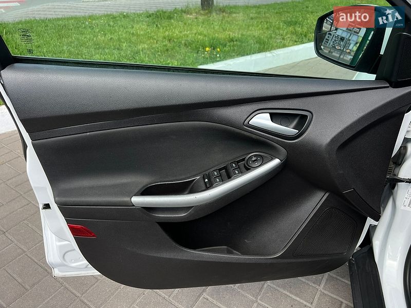 Седан Ford Focus 2013 в Киеве
