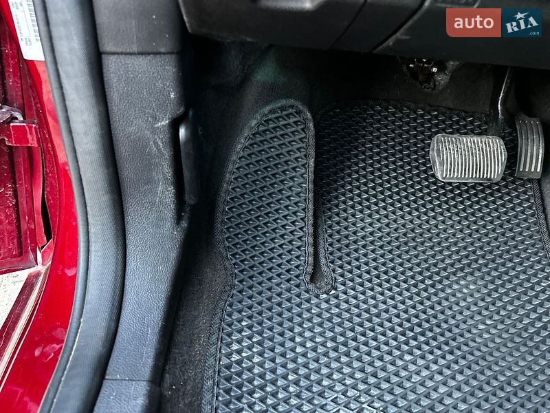 Хэтчбек Ford Focus 2014 в Софиевской Борщаговке