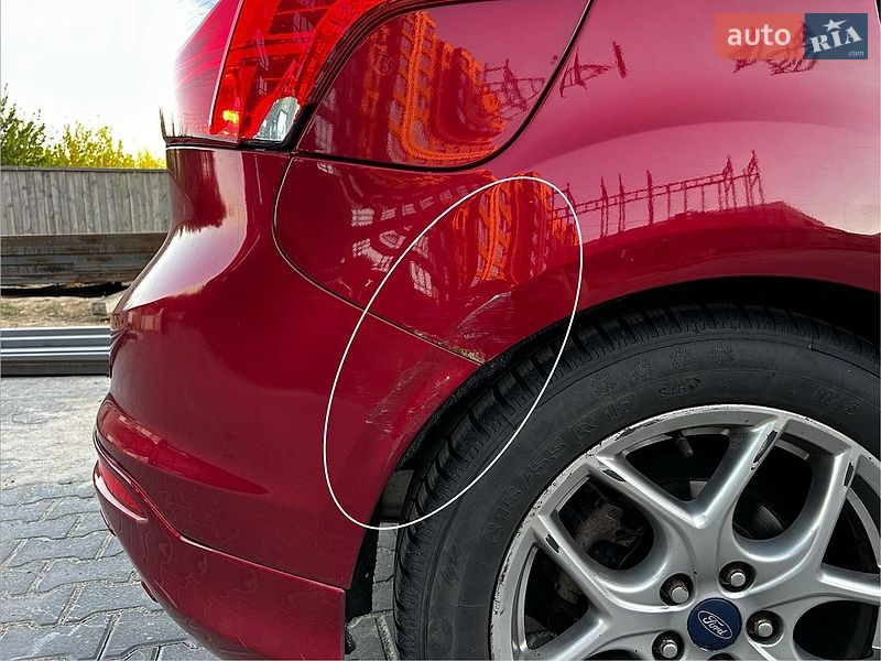 Хэтчбек Ford Focus 2014 в Софиевской Борщаговке