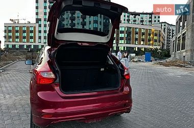 Хэтчбек Ford Focus 2014 в Софиевской Борщаговке