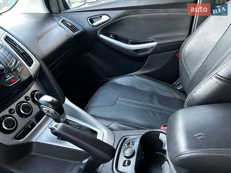 Хэтчбек Ford Focus 2014 в Софиевской Борщаговке