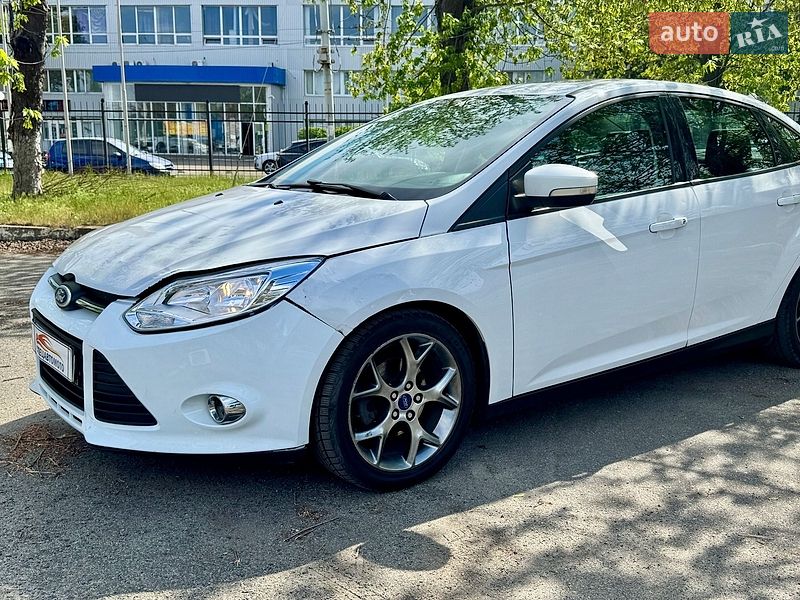 Седан Ford Focus 2014 в Киеве