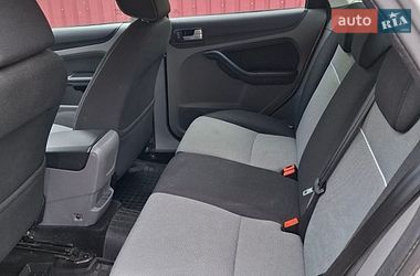 Хетчбек Ford Focus 2010 в Новомиргороді