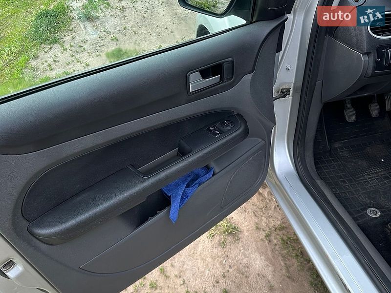 Універсал Ford Focus 2006 в Черкасах