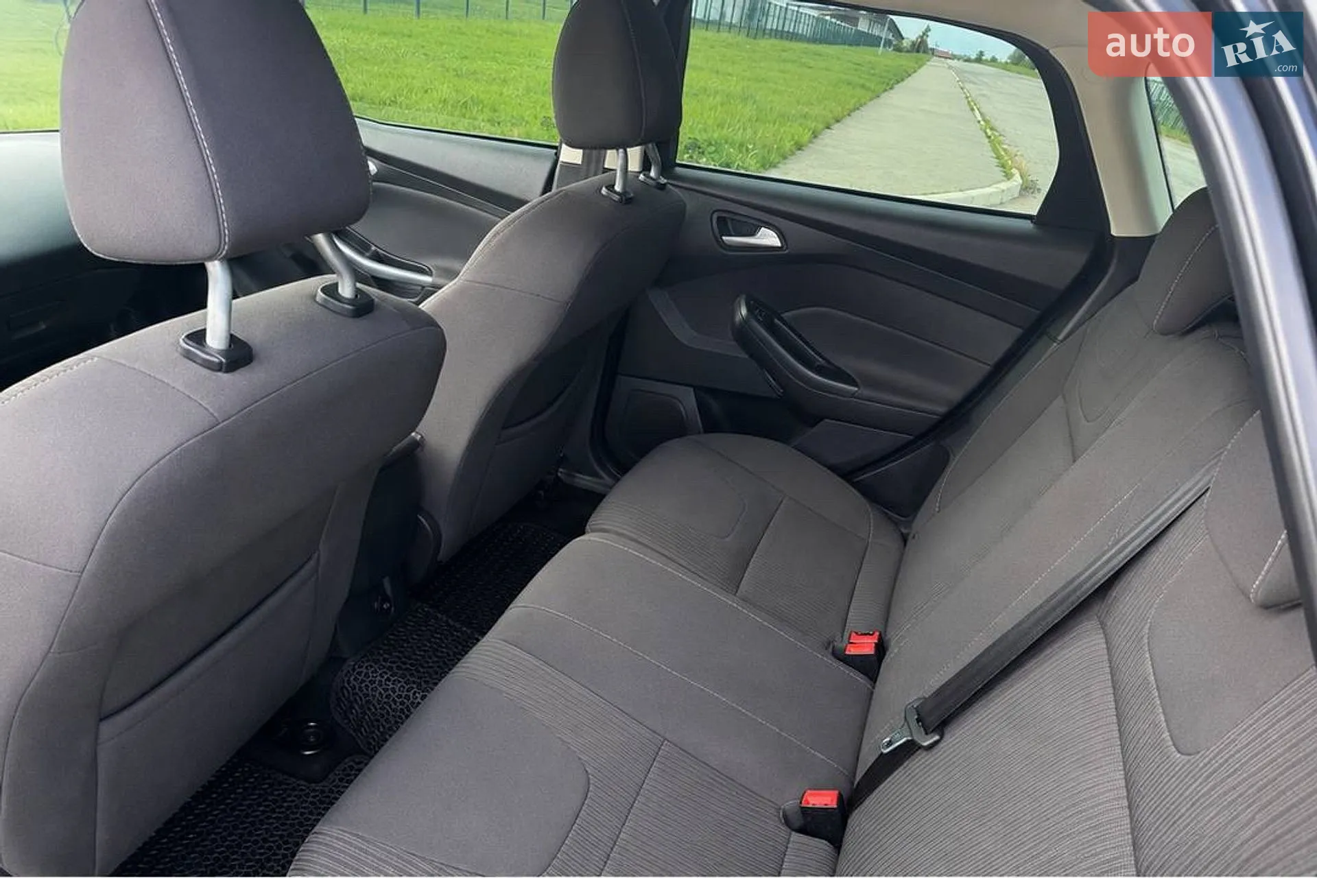 2012 Ford Focus - мініатюра 8