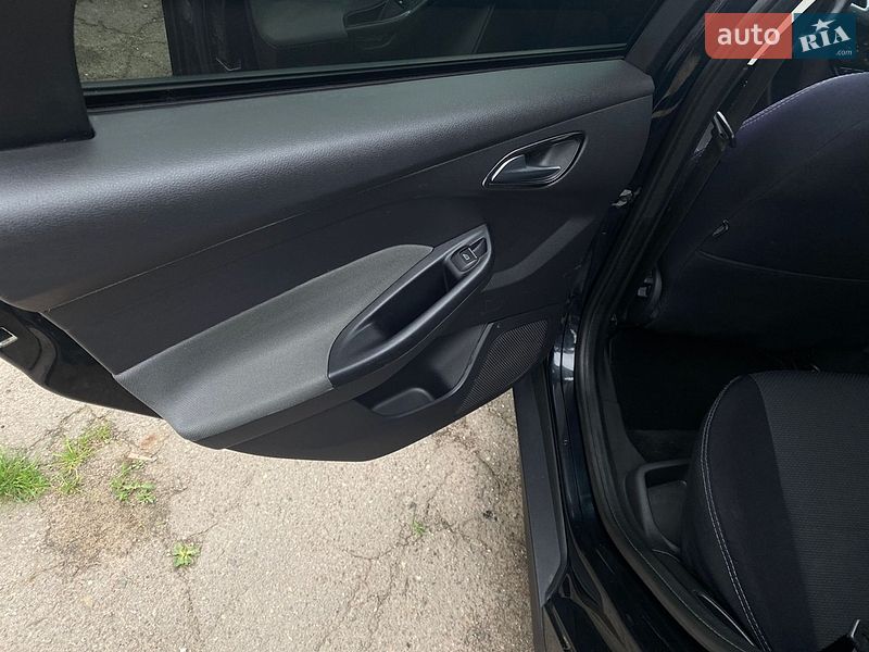 Хетчбек Ford Focus 2011 в Львові