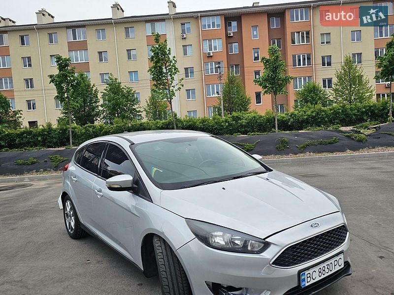 Хэтчбек Ford Focus 2014 в Киеве