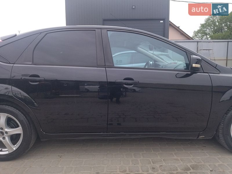 Хэтчбек Ford Focus 2009 в Львове