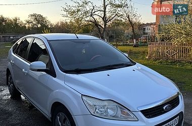 Хэтчбек Ford Focus 2011 в Карловке