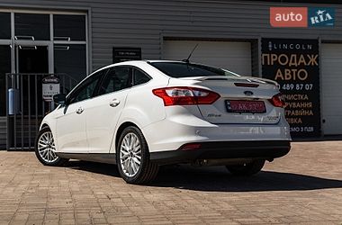 Седан Ford Focus 2014 в Кропивницком