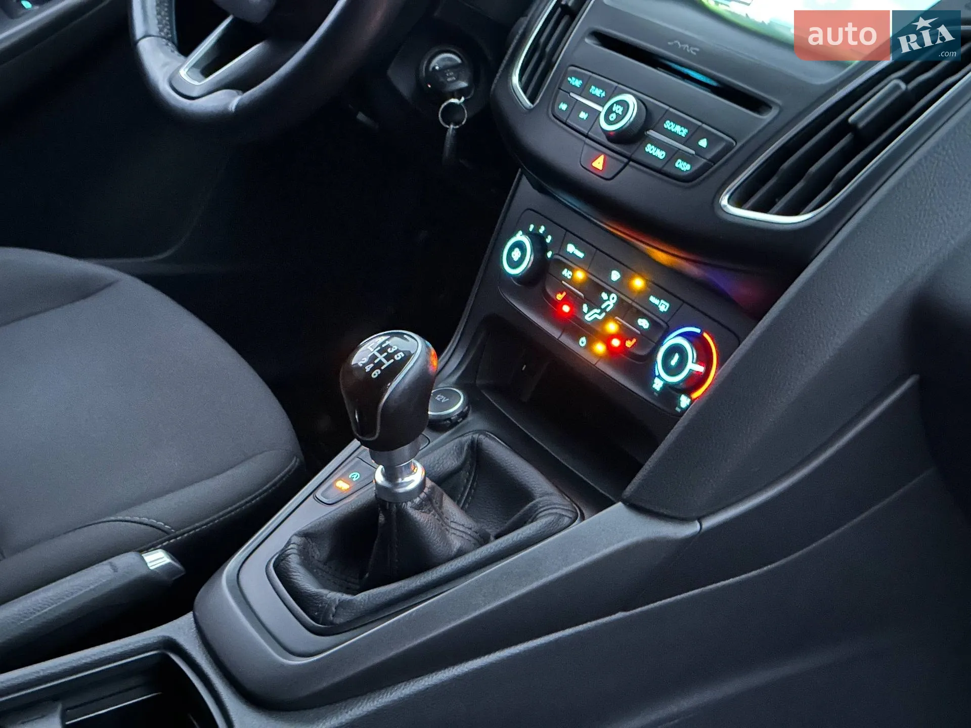 2018 Ford Focus - мініатюра 36