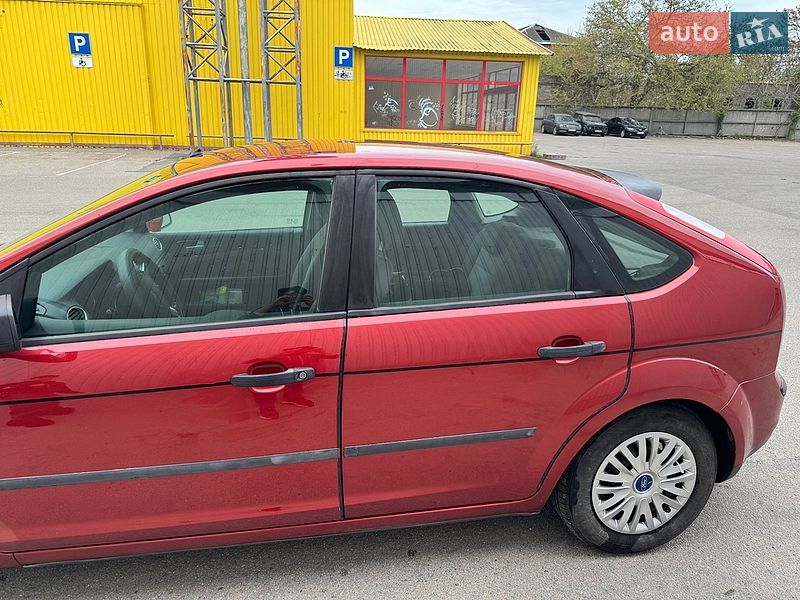 Хэтчбек Ford Focus 2006 в Кропивницком