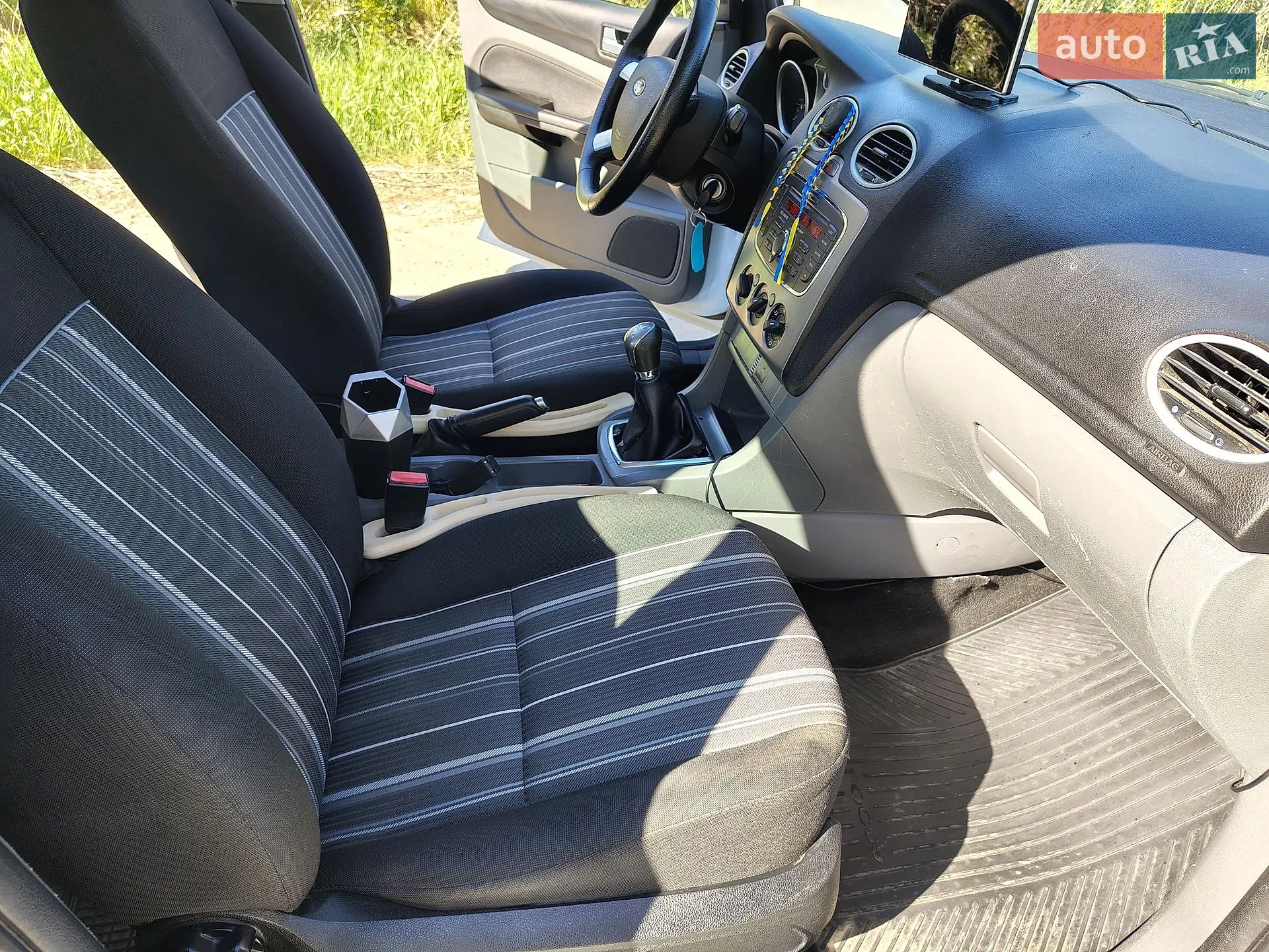 2010 Ford Focus - мініатюра 16
