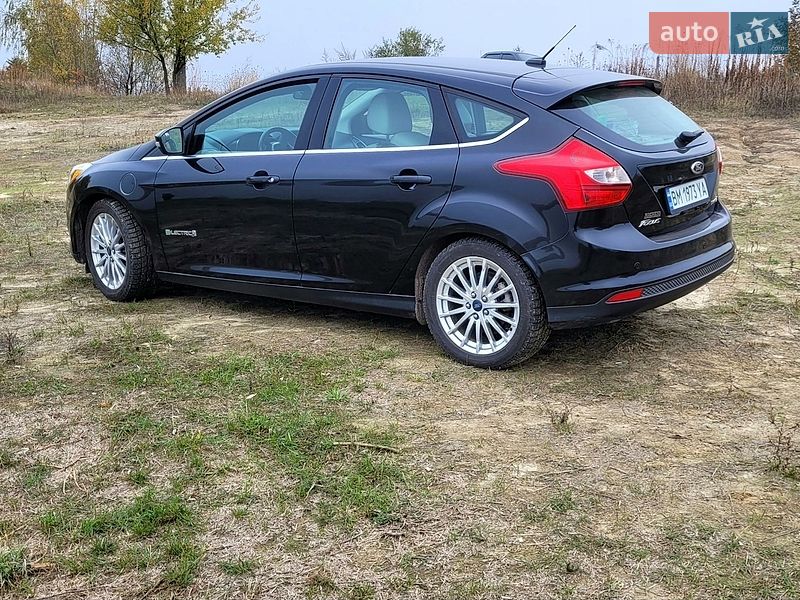 Хетчбек Ford Focus 2013 в Сумах