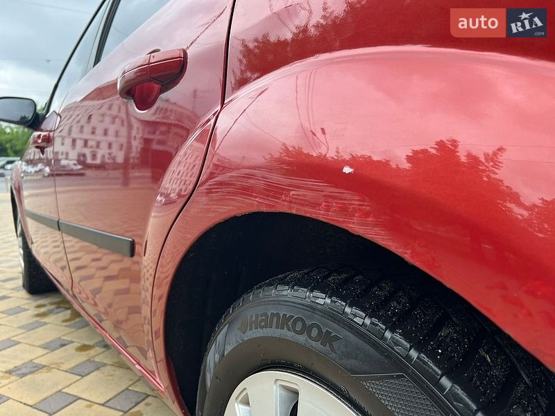 Хэтчбек Ford Focus 2006 в Киеве