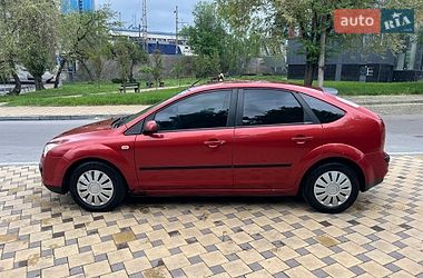 Хэтчбек Ford Focus 2006 в Киеве