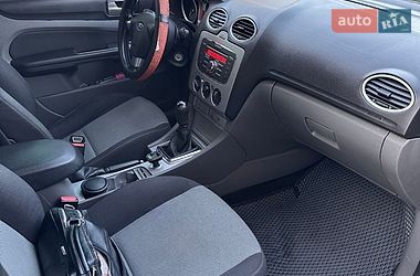 Хетчбек Ford Focus 2011 в Карлівці