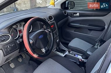 Хетчбек Ford Focus 2011 в Карлівці