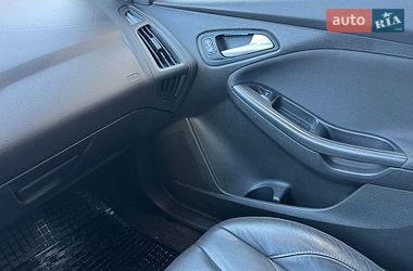 Хэтчбек Ford Focus 2016 в Киеве