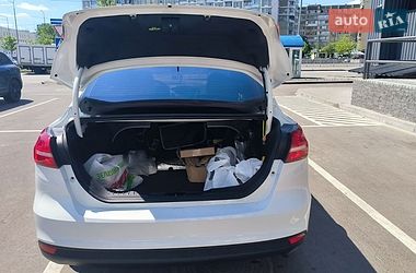 Седан Ford Focus 2016 в Киеве