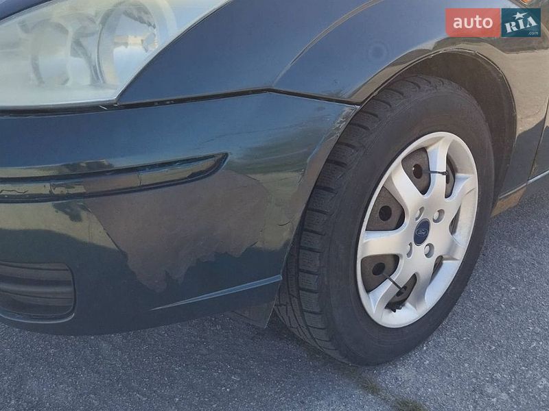 Седан Ford Focus 2004 в Лозовой