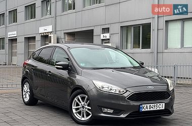 Хэтчбек Ford Focus 2015 в Днепре