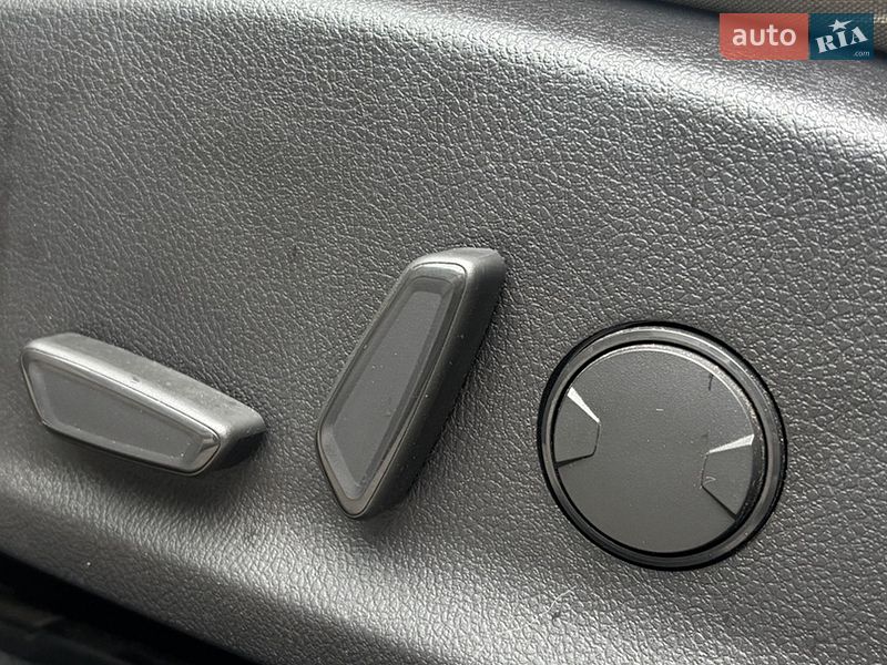 Хэтчбек Ford Focus 2015 в Днепре
