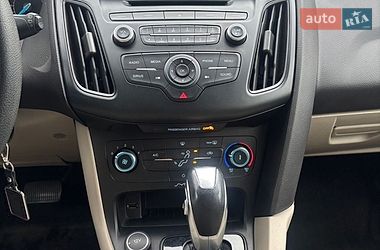Хэтчбек Ford Focus 2015 в Днепре